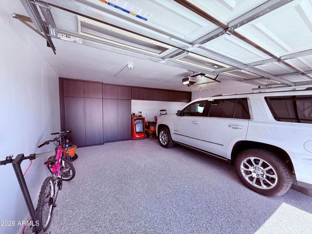 2645 E VISTA Drive, Phoenix, AZ 85032