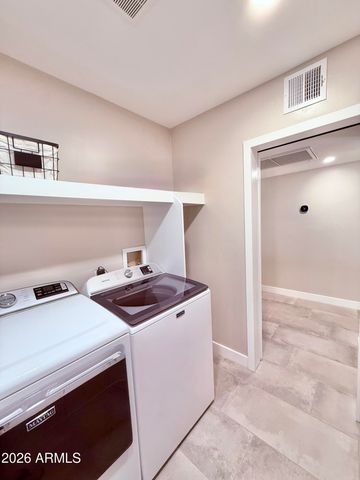 2645 E VISTA Drive, Phoenix, AZ 85032