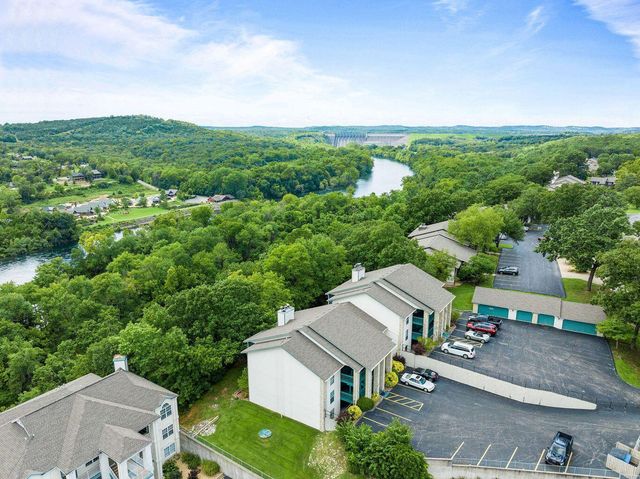 150 The Bluffs Apt 1, Branson, MO 65616