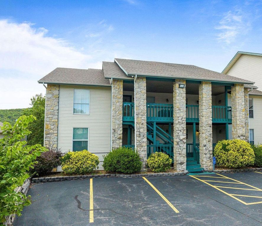 150 The Bluffs Apt 1, Branson, MO 65616