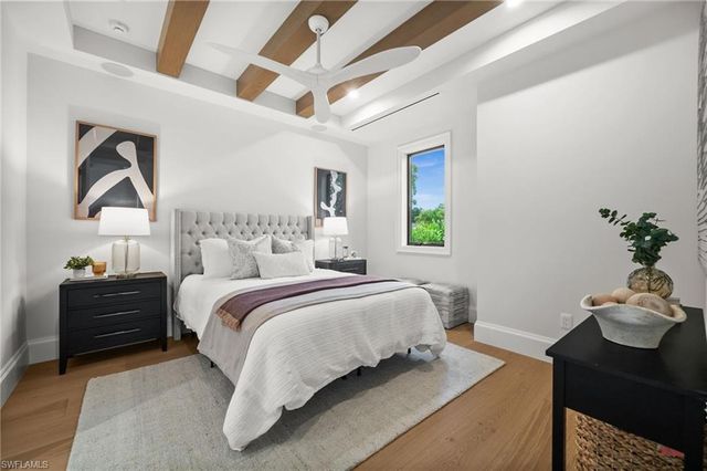 1120 10th AVE N, Naples, FL 34102