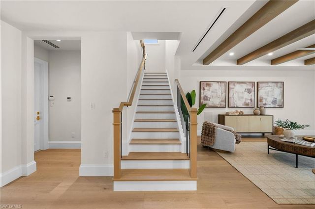 1120 10th AVE N, Naples, FL 34102