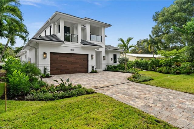 1120 10th AVE N, Naples, FL 34102