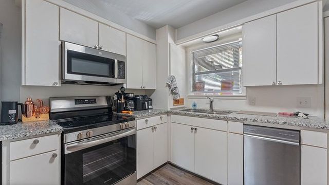 830 W Caraway Street, Fayetteville, AR 72701