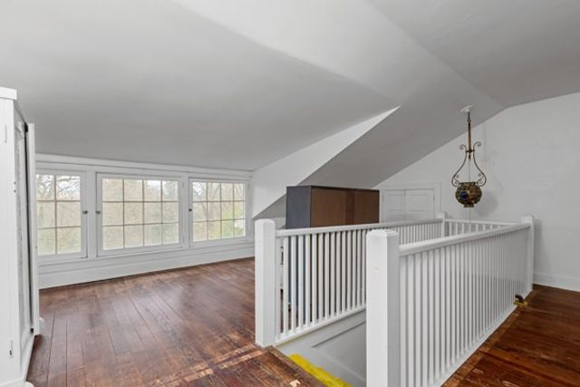 804 Persimmon Rd, Sewickley Heights, PA 15143