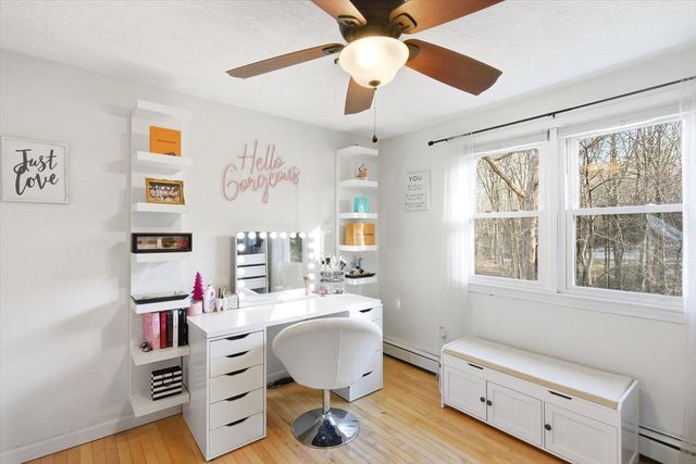 557 Fowler Rd, Northbridge, MA 01534