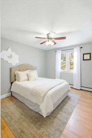 557 Fowler Rd, Northbridge, MA 01534