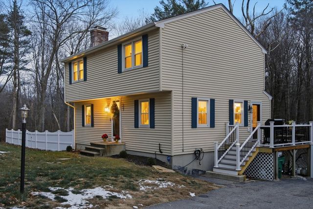 557 Fowler Rd, Northbridge, MA 01534