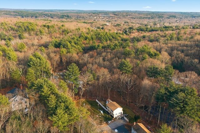 557 Fowler Rd, Northbridge, MA 01534