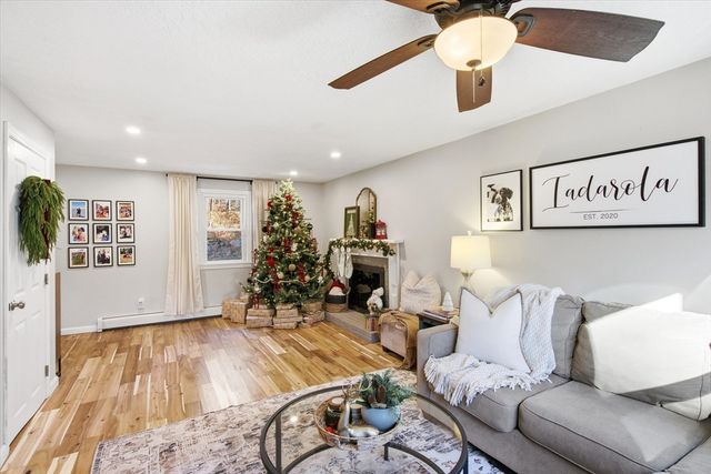 557 Fowler Rd, Northbridge, MA 01534