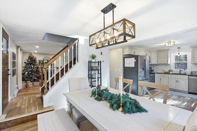 557 Fowler Rd, Northbridge, MA 01534