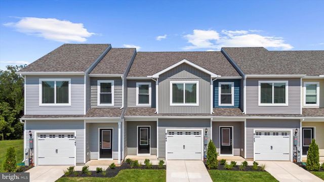 8141 BARTHOLOMEW CT, Baltimore, MD 21206