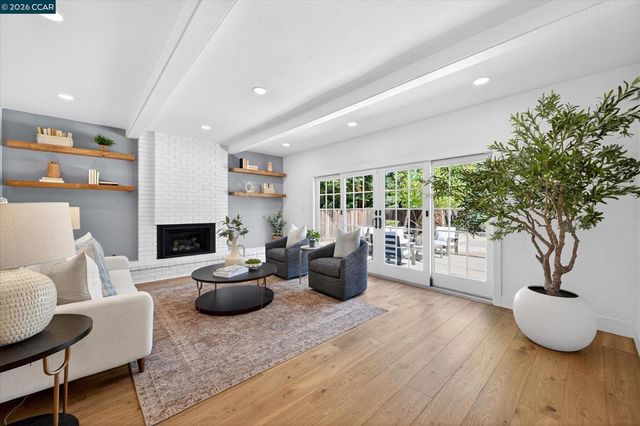 3022 Deerpark Dr, Walnut Creek, CA 94598