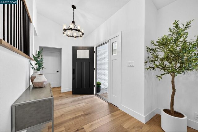 3022 Deerpark Dr, Walnut Creek, CA 94598
