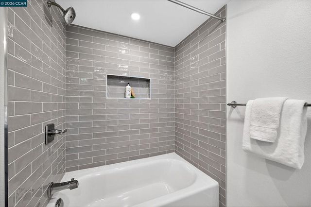3022 Deerpark Dr, Walnut Creek, CA 94598
