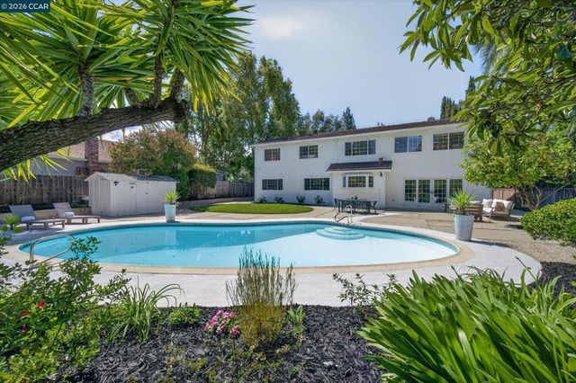 3022 Deerpark Dr, Walnut Creek, CA 94598