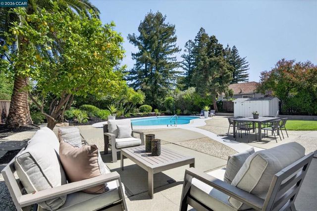3022 Deerpark Dr, Walnut Creek, CA 94598