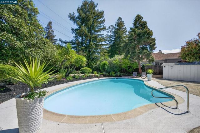 3022 Deerpark Dr, Walnut Creek, CA 94598