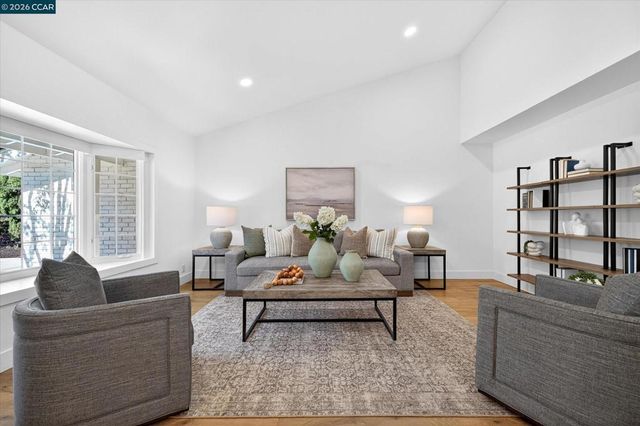 3022 Deerpark Dr, Walnut Creek, CA 94598