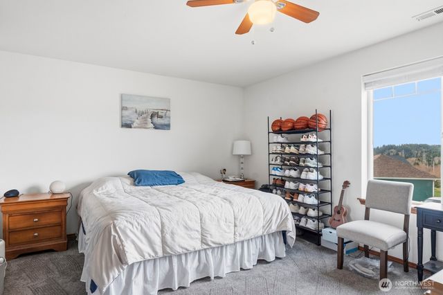 1804 Harborview Drive, Aberdeen, WA 98520