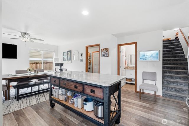 1804 Harborview Drive, Aberdeen, WA 98520