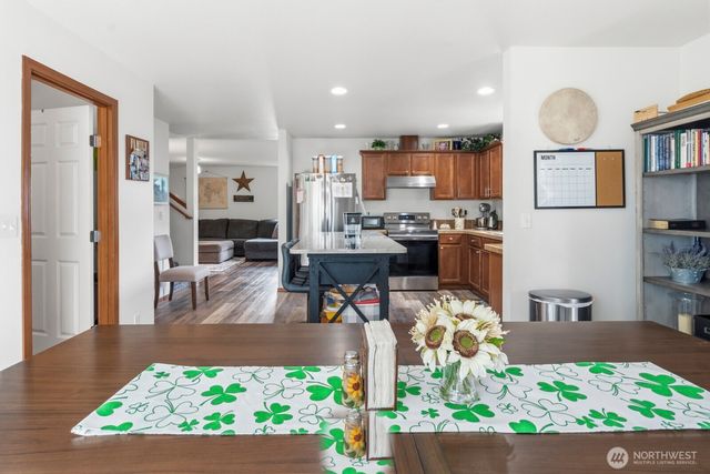 1804 Harborview Drive, Aberdeen, WA 98520