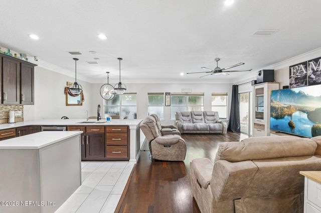 13998 SUMMER BREEZE Drive, Jacksonville, FL 32218