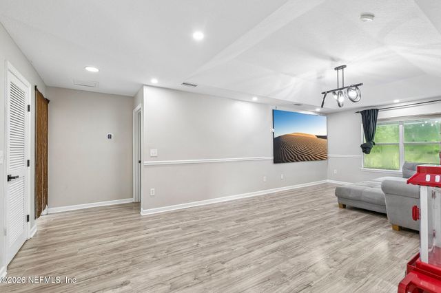 13998 SUMMER BREEZE Drive, Jacksonville, FL 32218