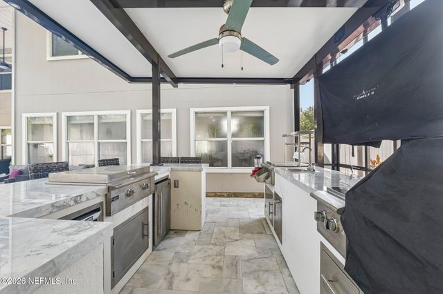 13998 SUMMER BREEZE Drive, Jacksonville, FL 32218