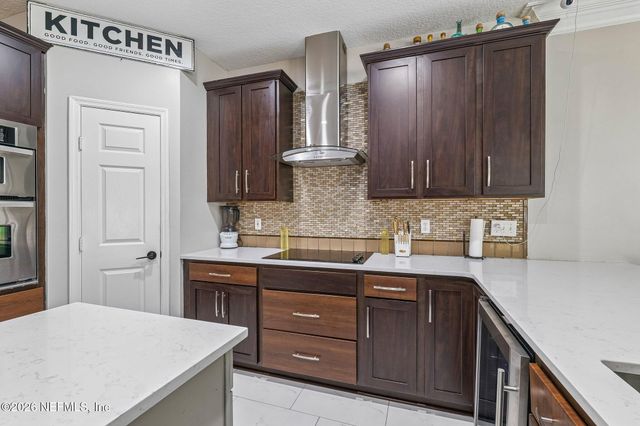 13998 SUMMER BREEZE Drive, Jacksonville, FL 32218