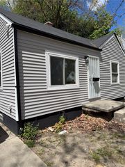 19161 Rosemont Avenue, Detroit, MI 48219