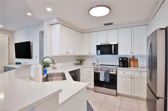 988 Egrets RUN 101, Naples, FL 34108