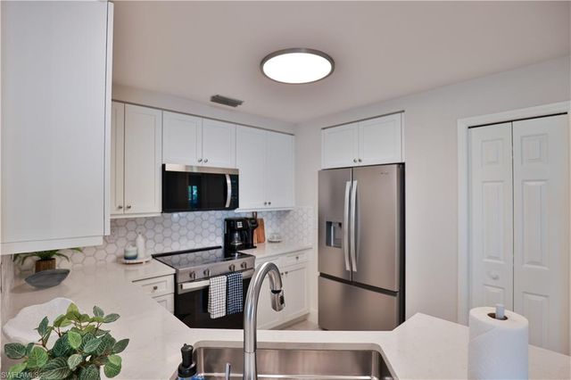 988 Egrets RUN 101, Naples, FL 34108