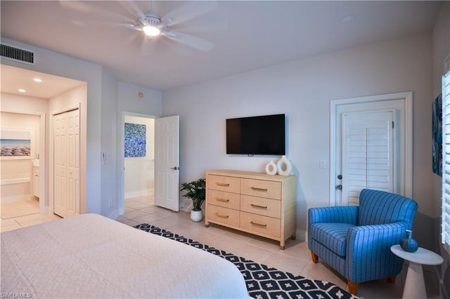 988 Egrets RUN 101, Naples, FL 34108