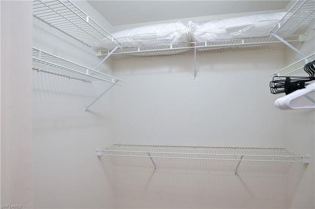 988 Egrets RUN 101, Naples, FL 34108