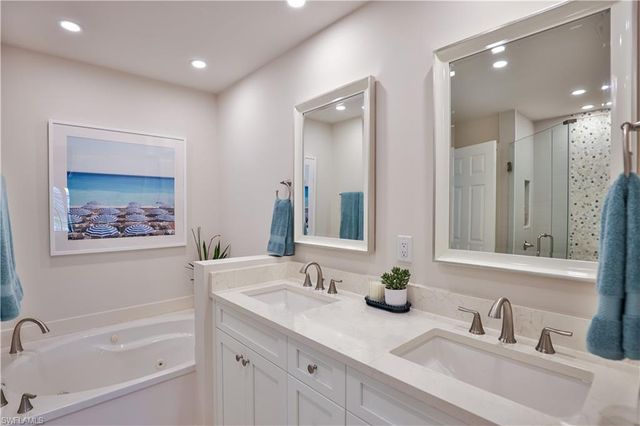 988 Egrets RUN 101, Naples, FL 34108