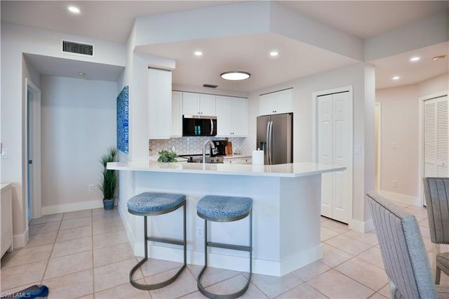 988 Egrets RUN 101, Naples, FL 34108