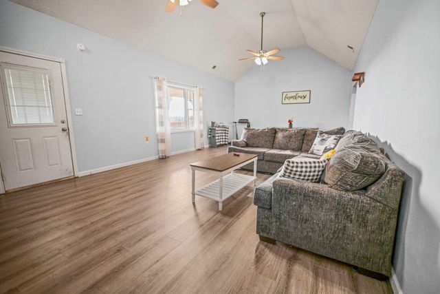 38 Beech Grove Road, Nancy, KY 42544