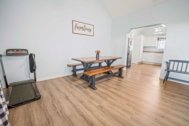 38 Beech Grove Road, Nancy, KY 42544