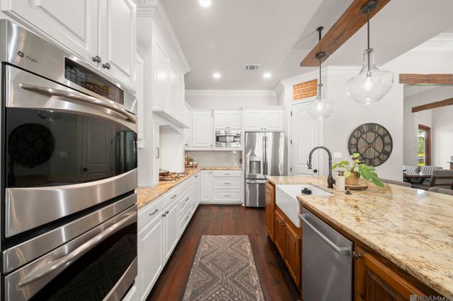 8242 Wildwood Dr, Denham Springs, LA 70706
