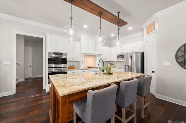 8242 Wildwood Dr, Denham Springs, LA 70706