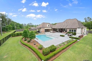 8242 Wildwood Dr, Denham Springs, LA 70706