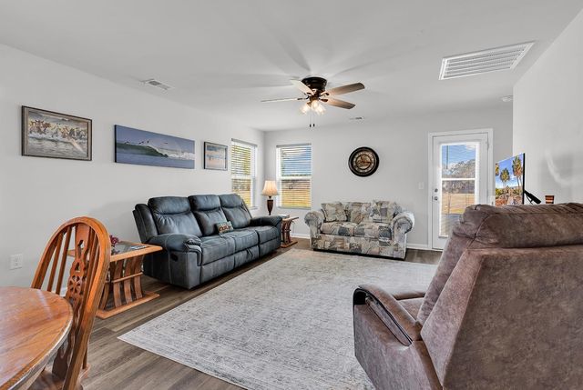 140 Cape Point Dr., Conway, SC 29527