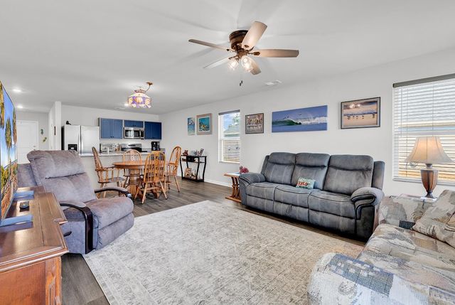 140 Cape Point Dr., Conway, SC 29527