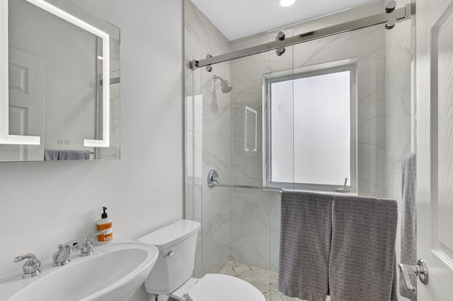 1020 SE 11th Street, Fort Lauderdale, FL 33316