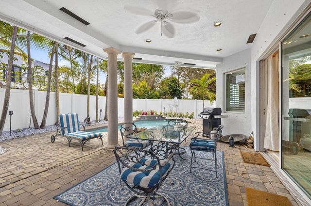 1020 SE 11th Street, Fort Lauderdale, FL 33316