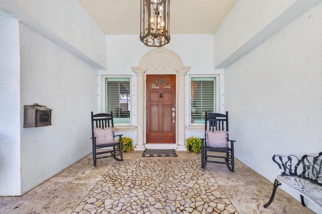 1020 SE 11th Street, Fort Lauderdale, FL 33316