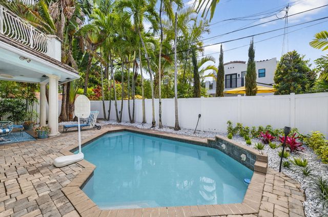 1020 SE 11th Street, Fort Lauderdale, FL 33316