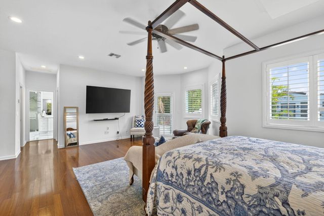 1020 SE 11th Street, Fort Lauderdale, FL 33316