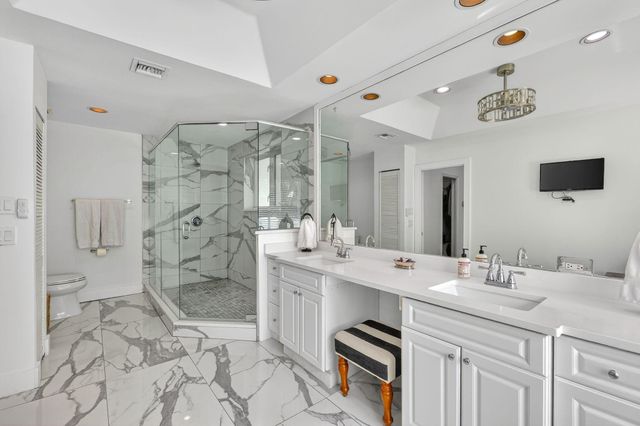 1020 SE 11th Street, Fort Lauderdale, FL 33316